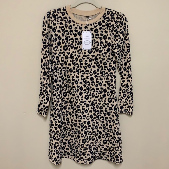 zesica Dresses & Skirts - NWT Leopard print swing dress with pockets! Small